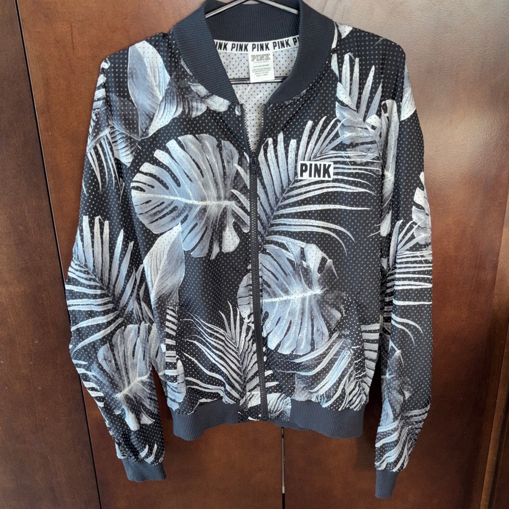 PINK Victoria's Secret Monochrome Leaf Print Jacket